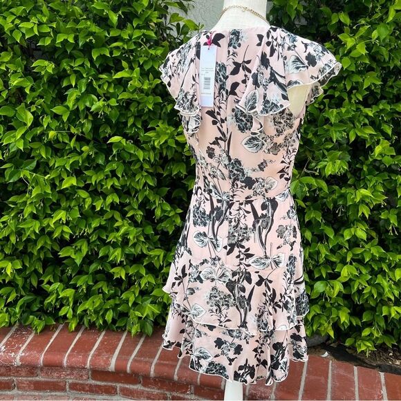 Parker Dress NWT Dorothy Pearl Paradise Pink and Black Floral Ruffle Size 4 - Picture 4 of 5